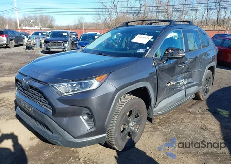 2020 Toyota Rav4 Hybrid Xle z USA, uszkodzony, nr VIN 2T3RWRFV0LW058817